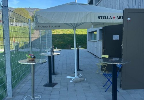 Du soleil , du foot et buvette 